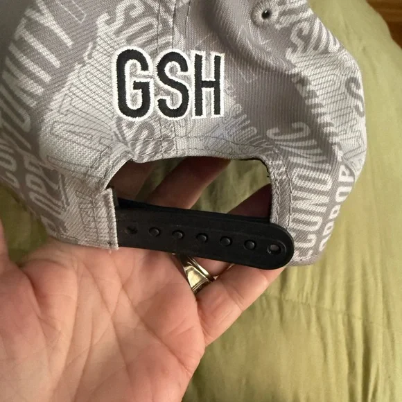 NFL Bears Gray and Black Cap - Picture 3 of 10